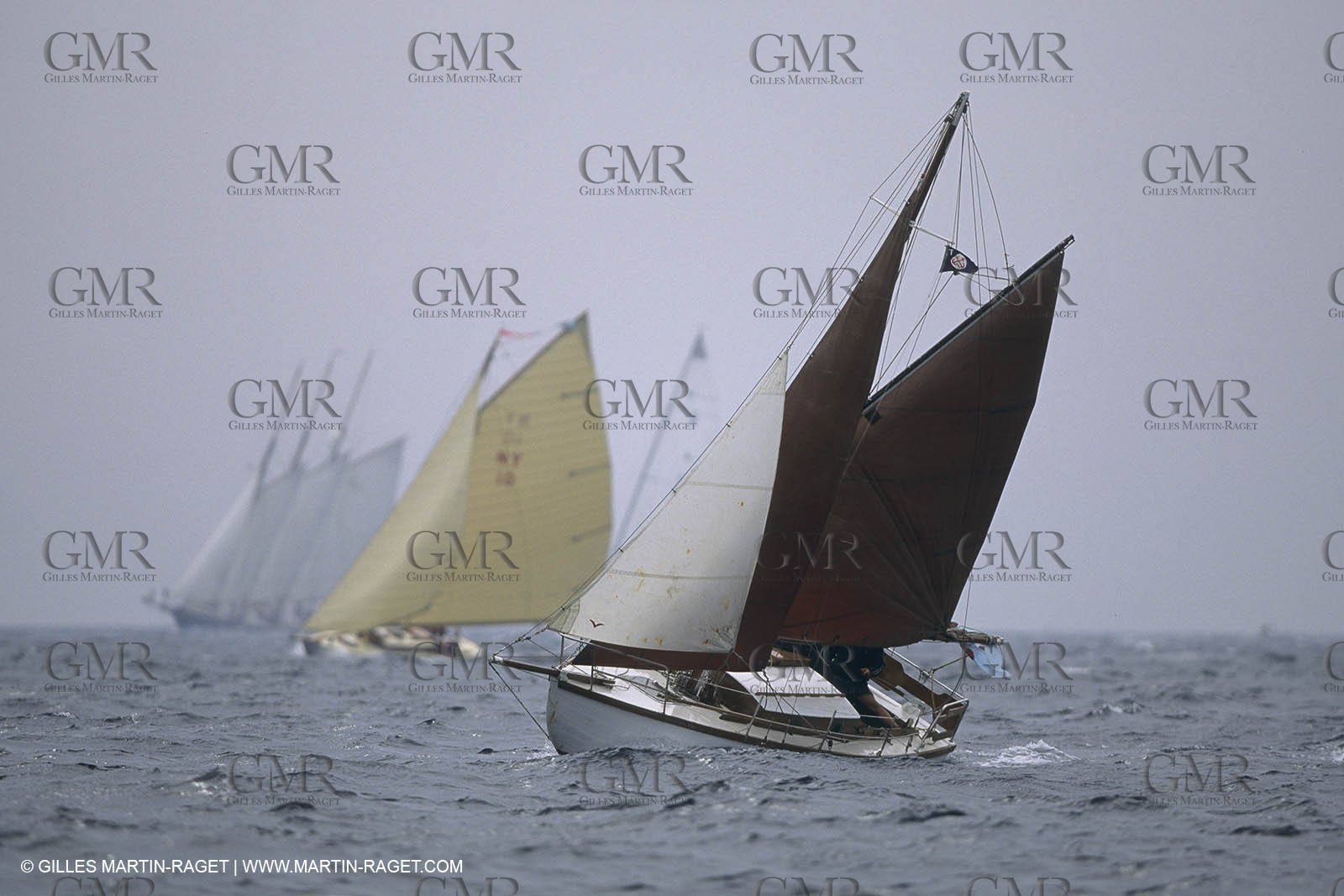 Petits yachts classiques, small classic yachts