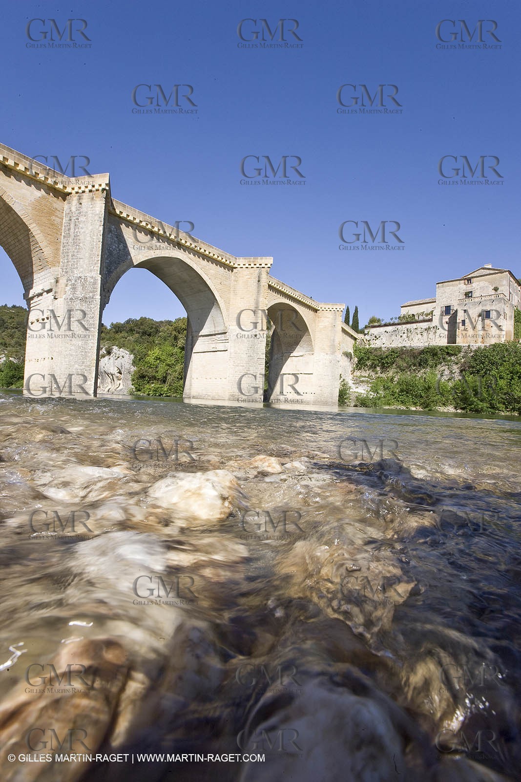 28 04 2009 - Ste Anastasie (FRA, 30) - Atlas Nîmes Métropole - campagne 2009 - Pont Saint Nicolas