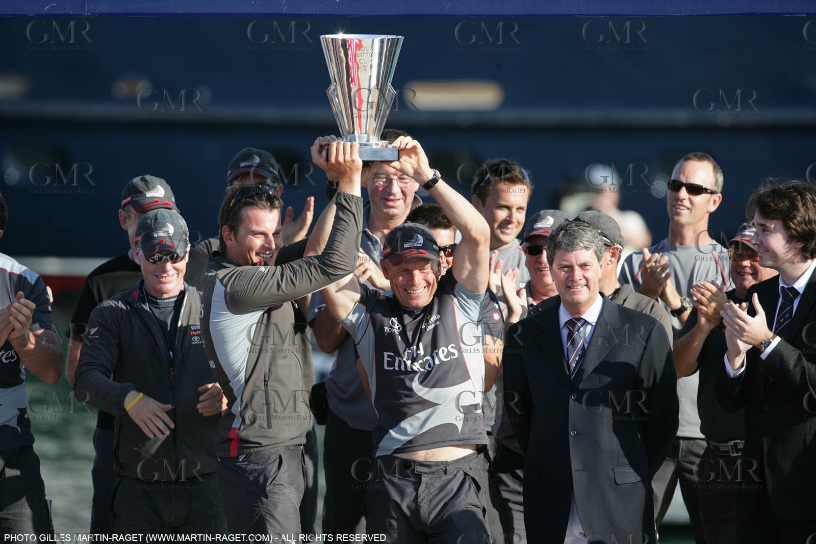 06 06 2007-Valencia (Spain)- 32nd America's Cup - Louis Vuitton Cup Final - Day 5 - Emirates Team New Zealand receive the Louis Vuitton Cup