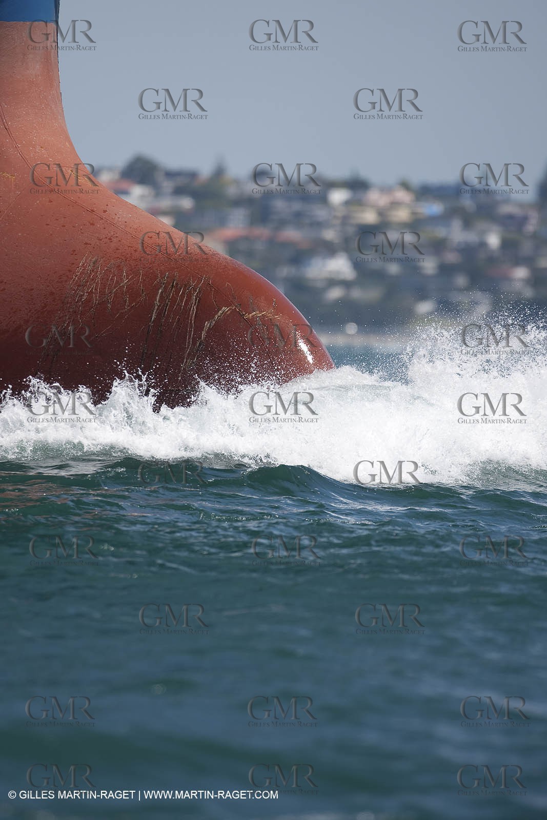 23 01 2009 - Auckland (NZL) -  Louis Vuitton Pacific Series - BMW ORACLE Racing-Tuning up onboard Emirates Team New Zealand yacht