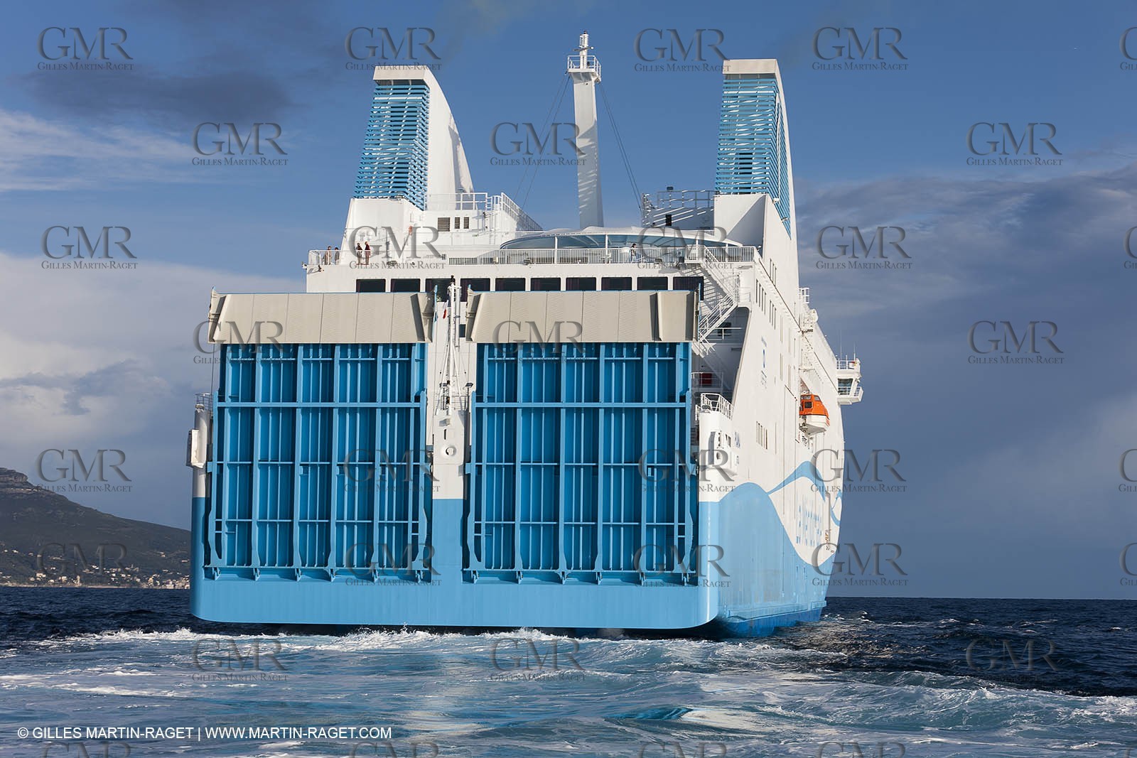 18 12 2011 - Bastia (FRA, Corse) - Armement La Meridionale - le Piana