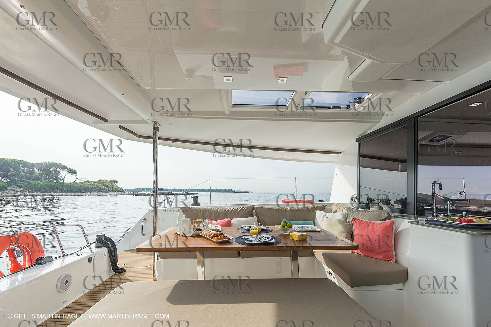 12 09 2016, Cannes (FRA,06), Chantier Fountaine-Pajot, Helia 44