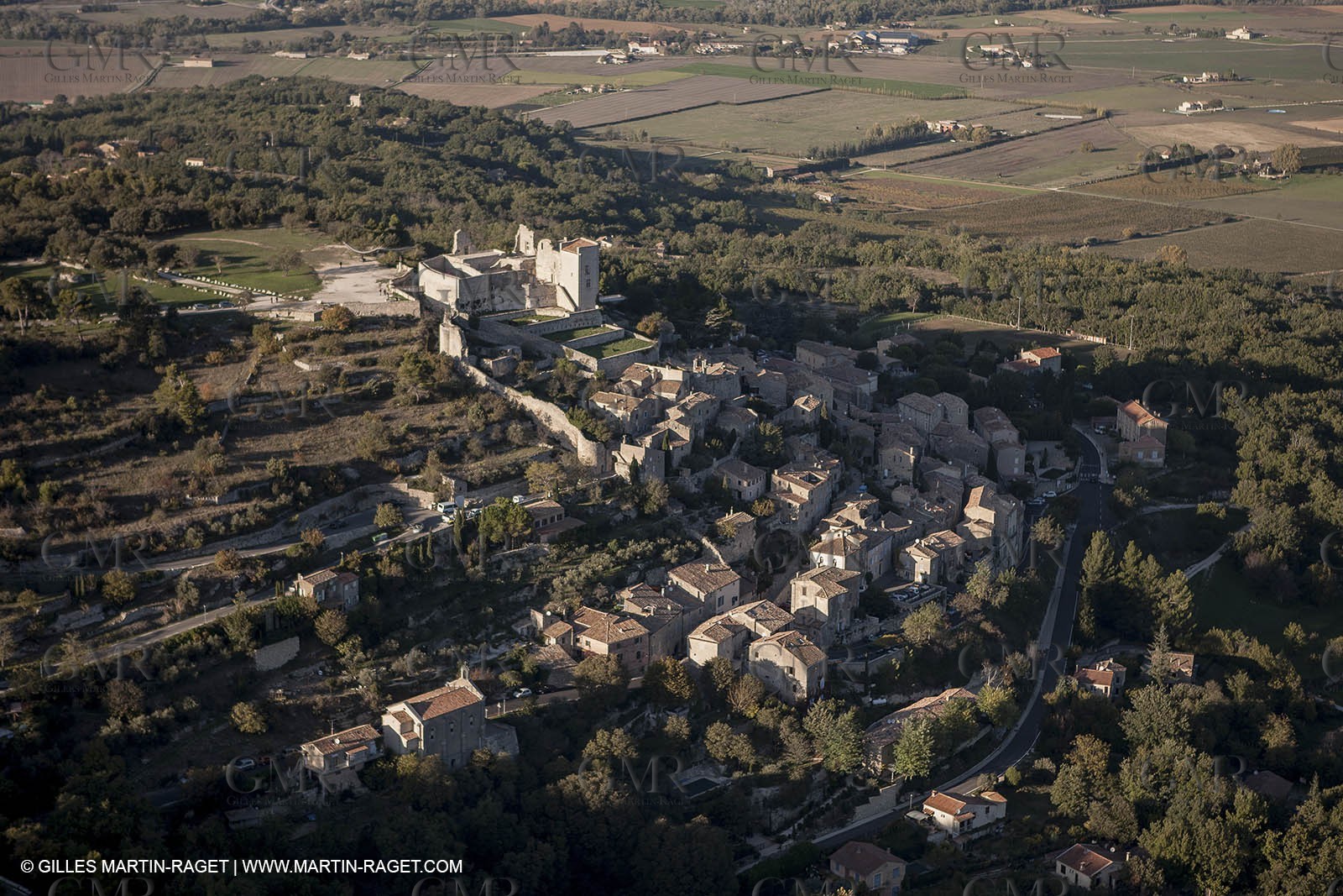 29 10 2012 - Luberon (FRA) as seen from above