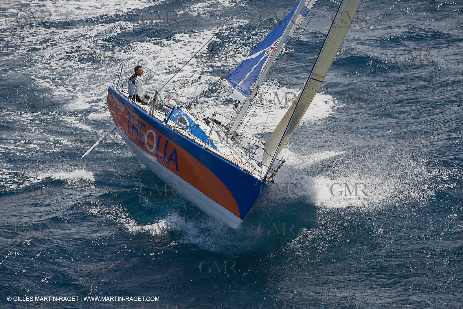 06-26-2007 - FIGARO II - THEOLIA - Skipper : Robert Nagy - Training off Marseille (south France) with strong wind conditions