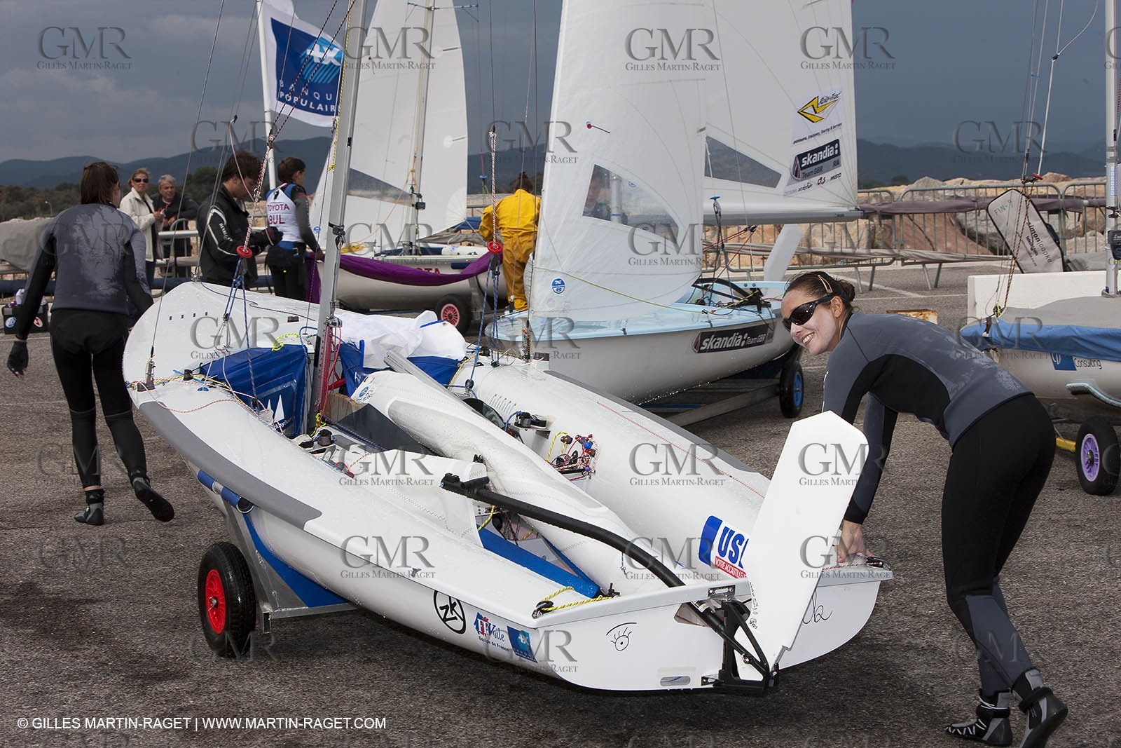 20 04 2010 - Hyères (FRA,83) - SOF 2010 - ZHIK Team - 470 fem -  Ingrid Petitjean - Nadège Douroux