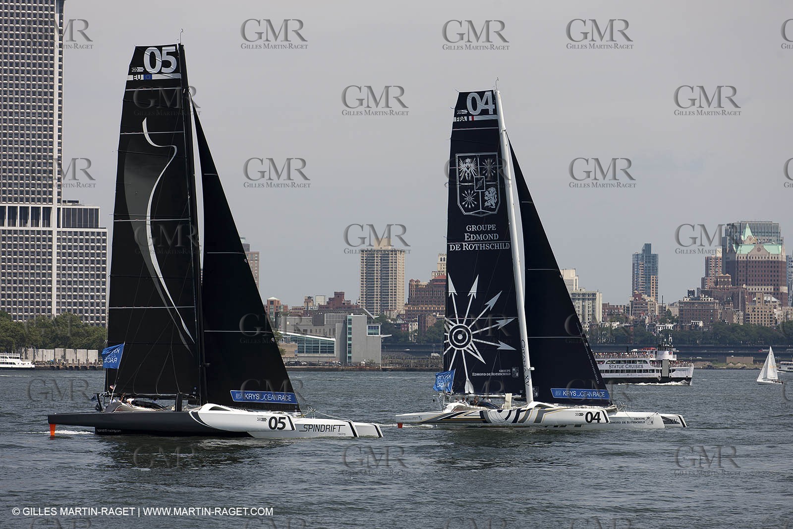 05 07 2012 - New York (USA) - Ocean Krys Race - Speed runs in fornt of NY city