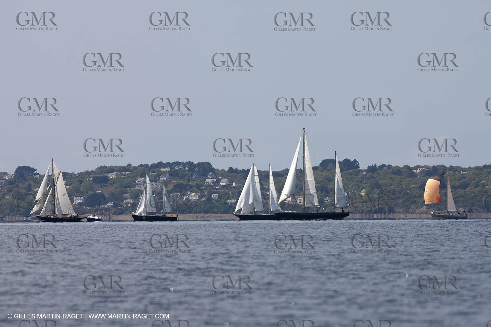 19 05 2010- Brest  - (FRA,56)  -  Les Pen Duick en rade de Brest