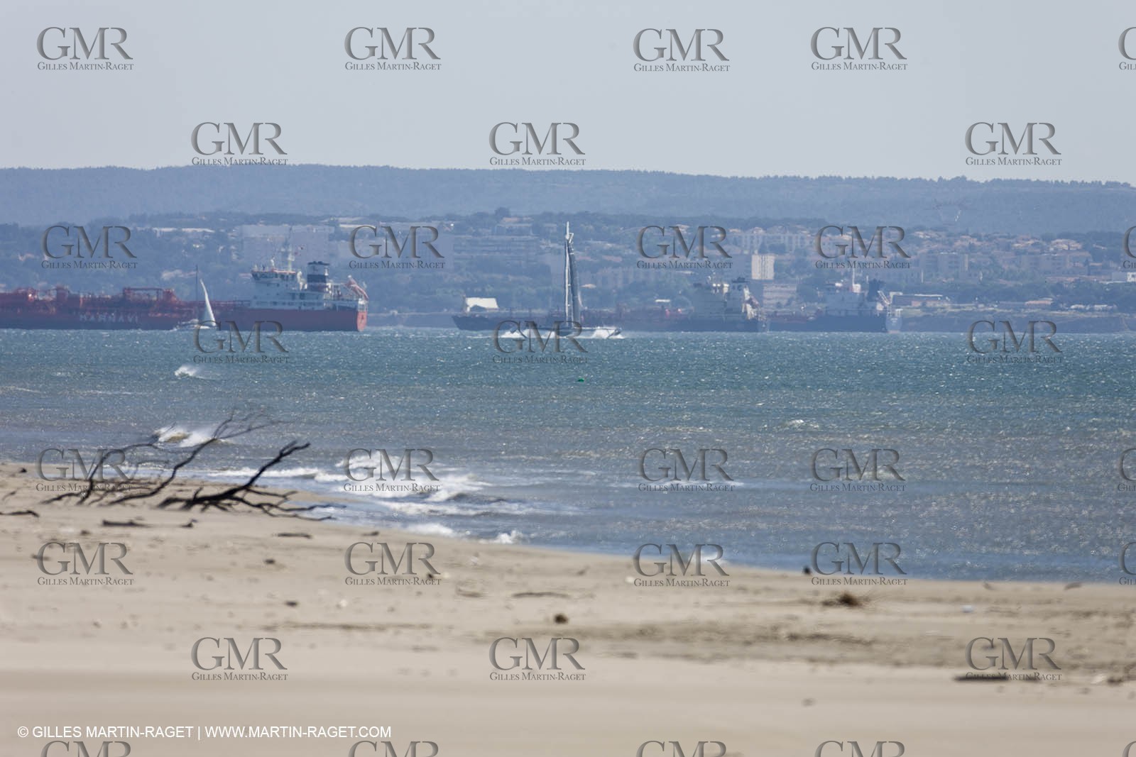 18 06 2008 - Port Saint Louis du Rhône (FRA,83) - 50 knots record attempt trials by l'Hydroptère
