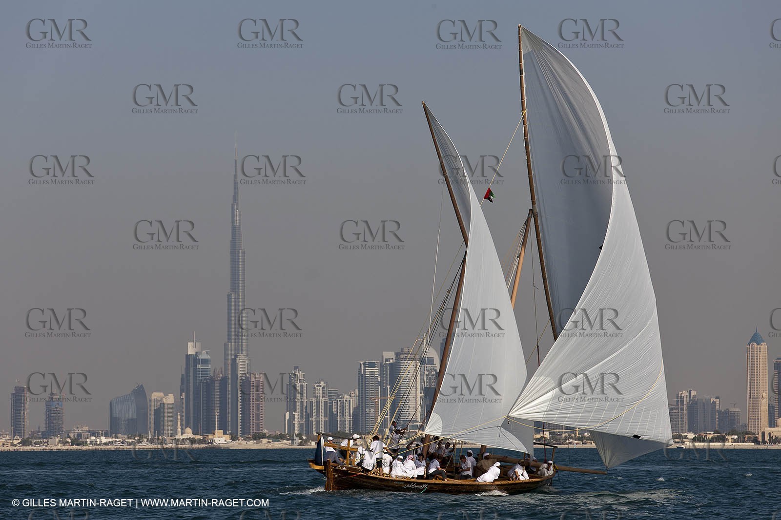 20 11 2010 - Dubai (UAE) - Dubai Louis Vuitton Trophy - Traditionnal dhow races for competing teams