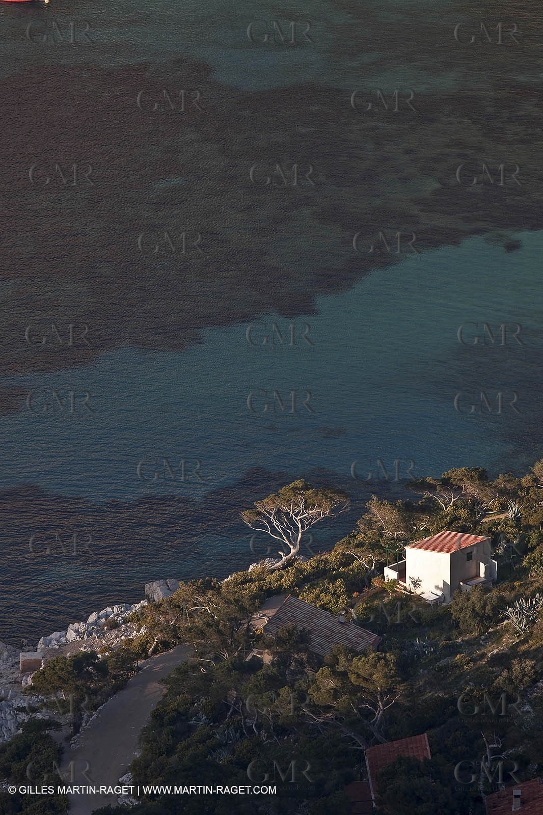 04 04 2009 - Marseille (FRA, 13) - Les Calanques - Calanque de Sormiou vue depuis le Baou Rond