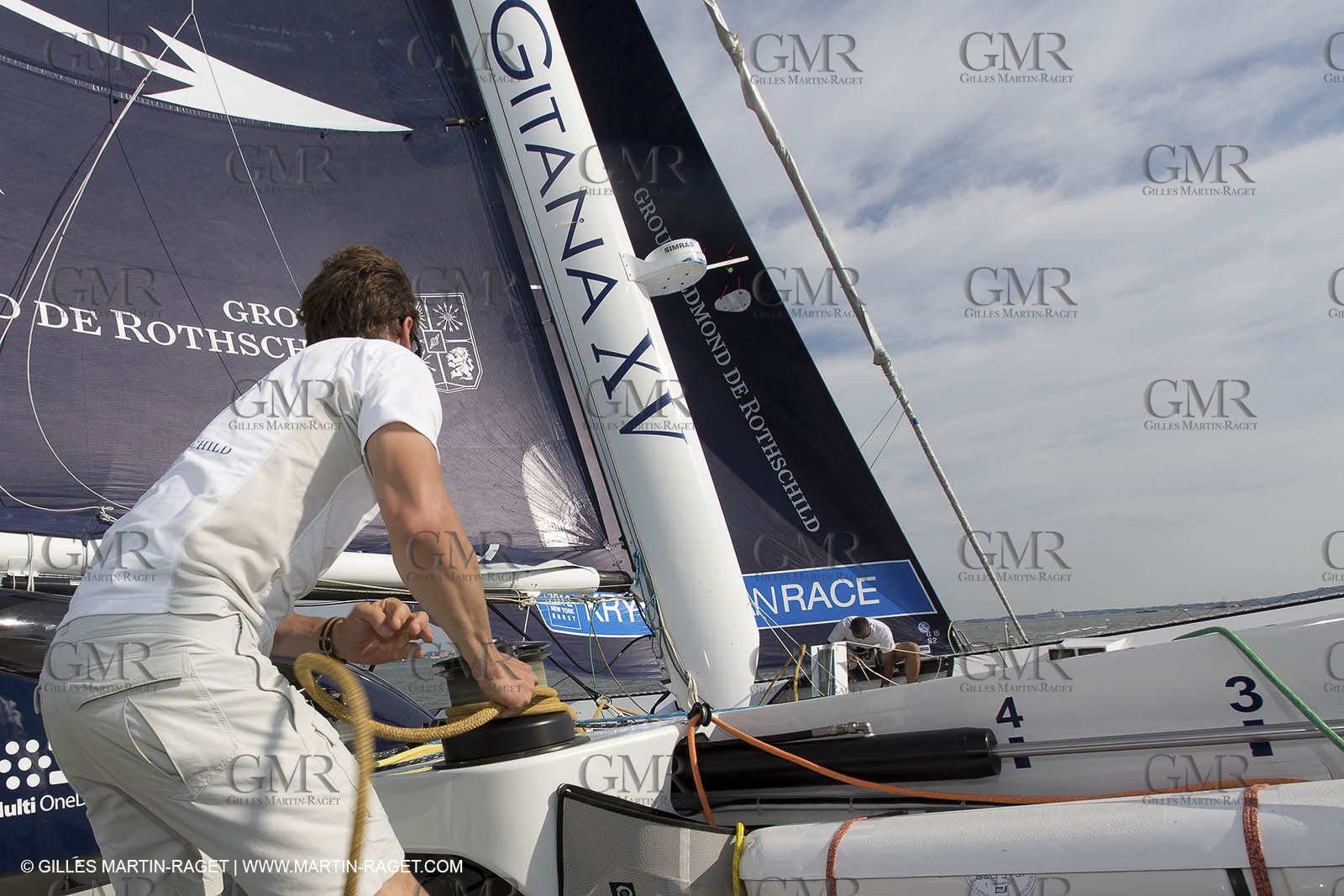 05 07 2012 - New York (USA) - Ocean Krys Race - Speed runs in fornt of NY city