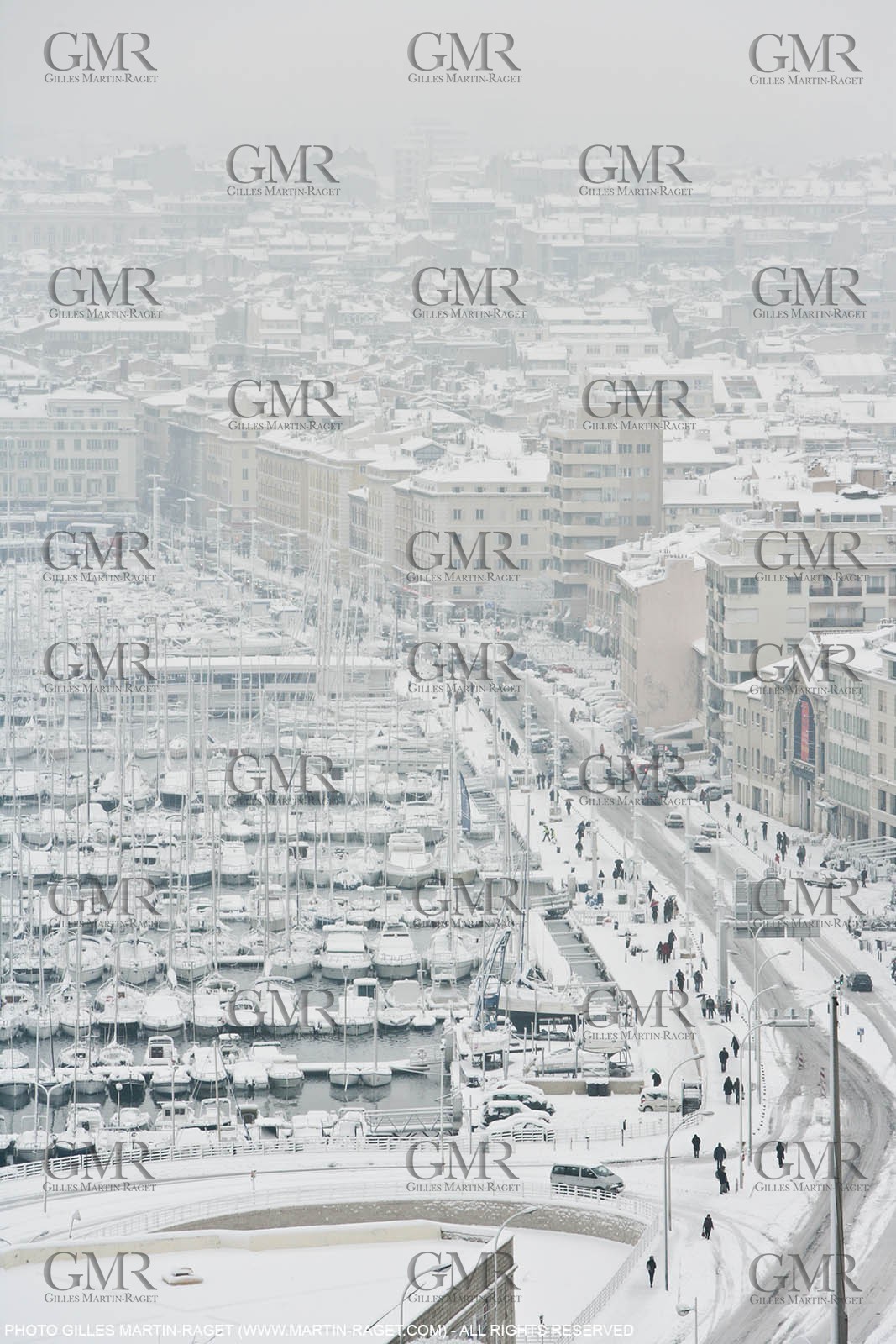 07 01 2009 - Marseille (FRA,13) - Exceptional snow amount on the city