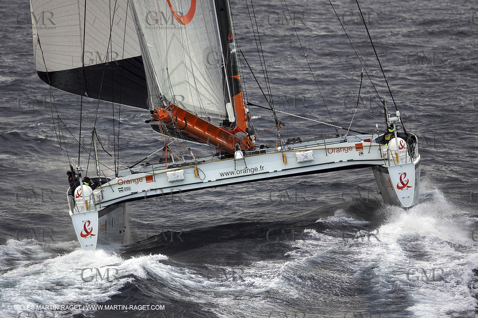 Orange II - 2004 Mediterranée Record - Start off Marseilles