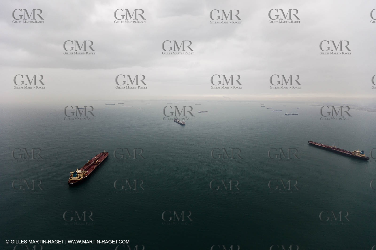 01-11-2010 - FOS (FRA,13) - Grêve du Port Autonome de Marseille - 01 11 2010 - FOS (FRA,13) Commercial Port on strike