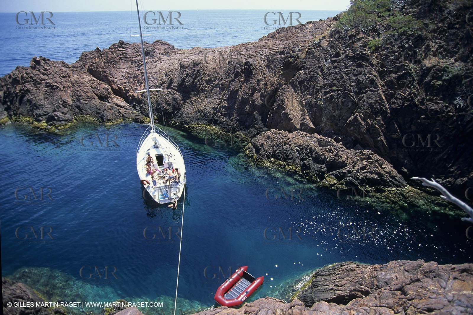 sailing, cruising, monohull at the mooring