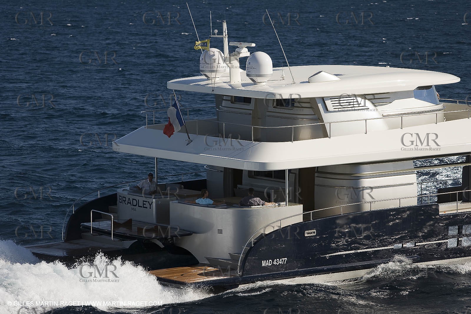 13-07-07 - La Ciotat - MotorYacht - Chantier H2X