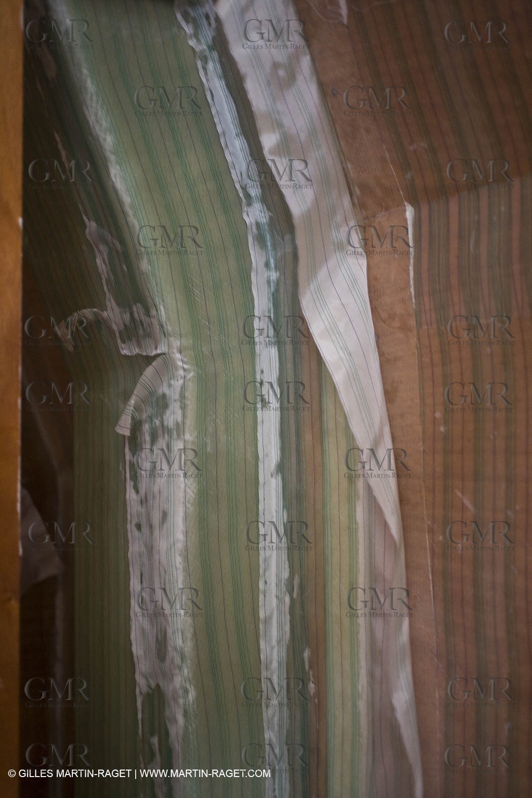 22 01 2008 - La Ciotat (FRA, 13) - Construction of cruising catamaran Nahema at H2X boatyard -modules lamination