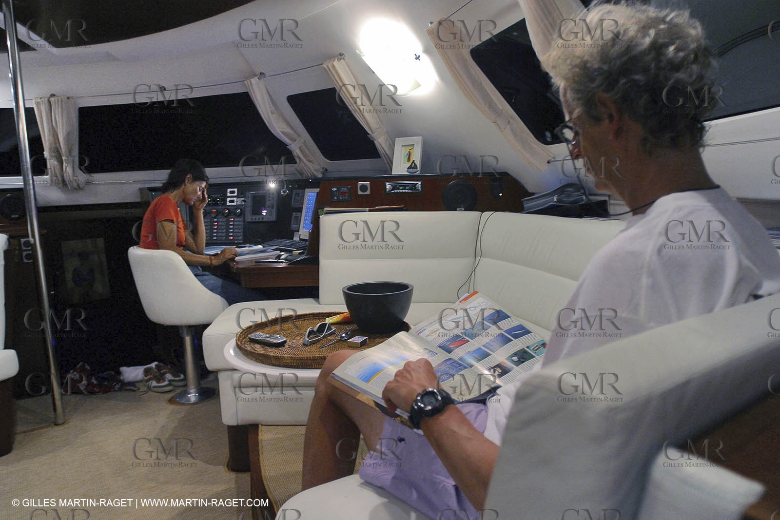 Cruising - People - Doing nothing