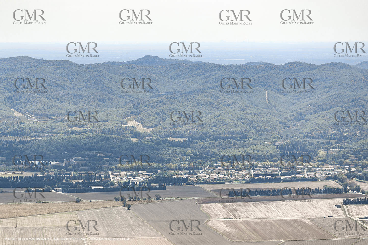 PLaine de de Maillane et les allpilles