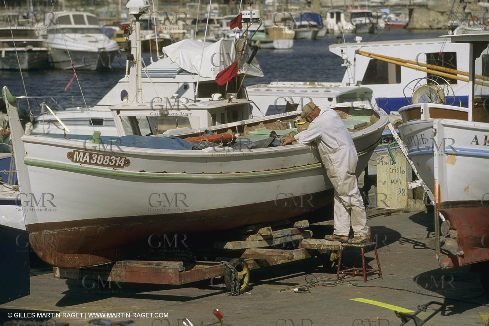 Pêche, barques, pointus, pêcheurs