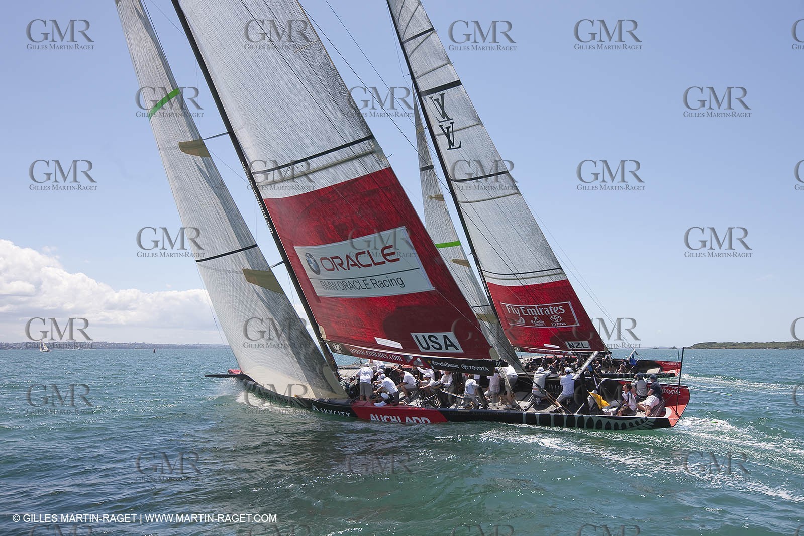 23 01 2009 - Auckland (NZL) -  Louis Vuitton Pacific Series - BMW ORACLE Racing-Tuning up onboard Emirates Team New Zealand yacht