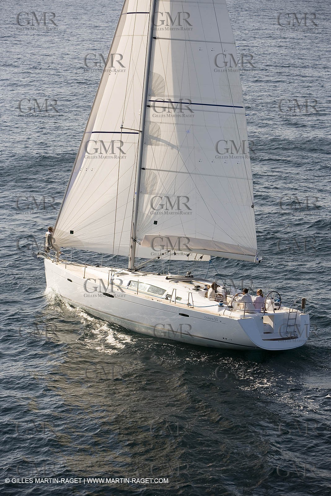 Crusing monohull sailing