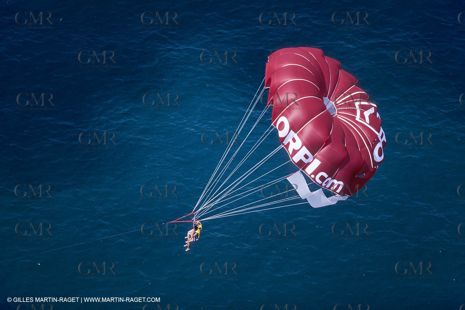 watersports, parachute ascensionnel, winglider, paraglider, aile volante