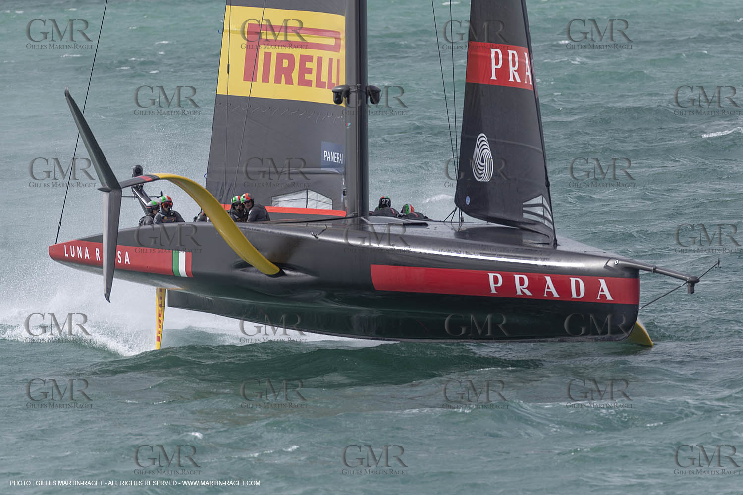 10 12 2020 - Auckland (NZL) - 36th America's Cup - Practice Sessions - Day 2 -Luna Rossa Prada Pirelli Team