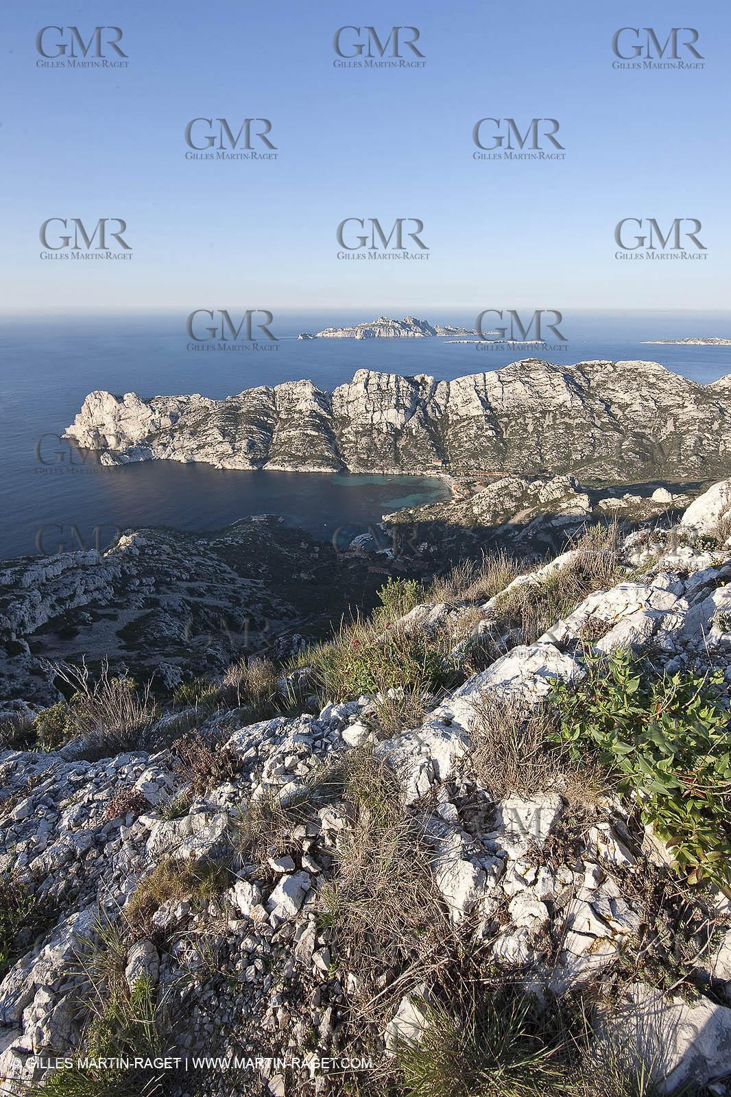 04 04 2009 - Marseille (FRA, 13) - Les Calanques - Calanque de Sormiou vue depuis le Baou Rond