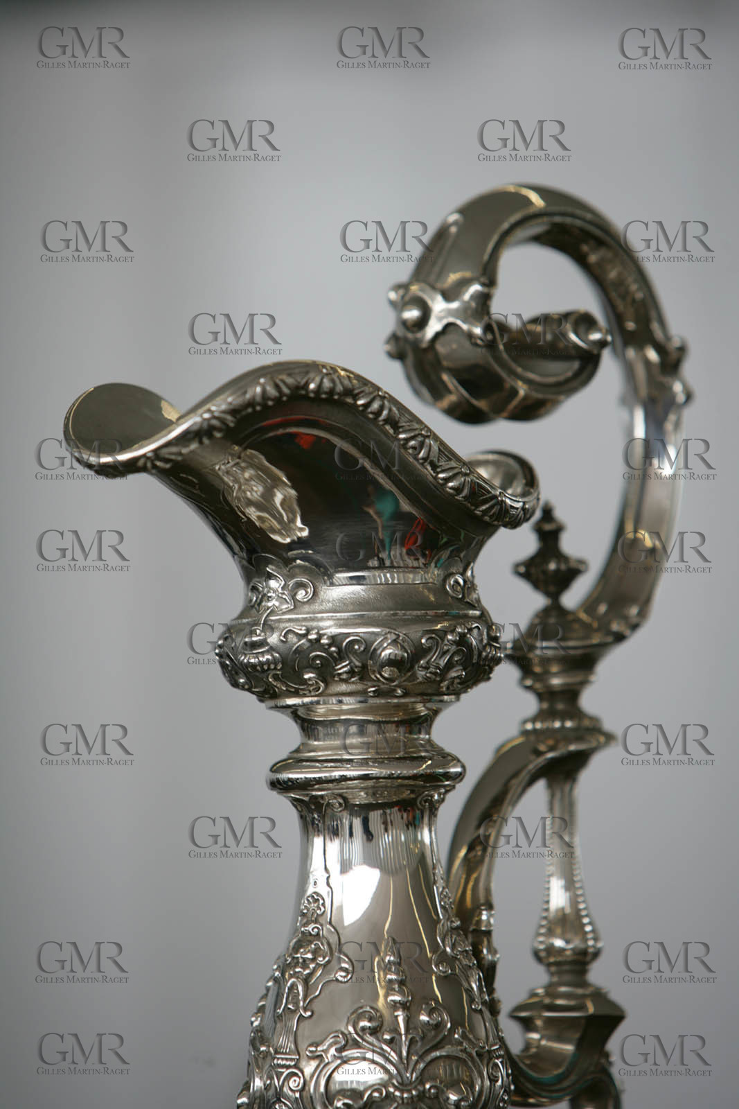 22 04 2007-Valencia (Spain)- 32nd America's Cup - Louis Vuitton Cup - RR1 - Day 7 - Crowd at Ameriac's Cup Park