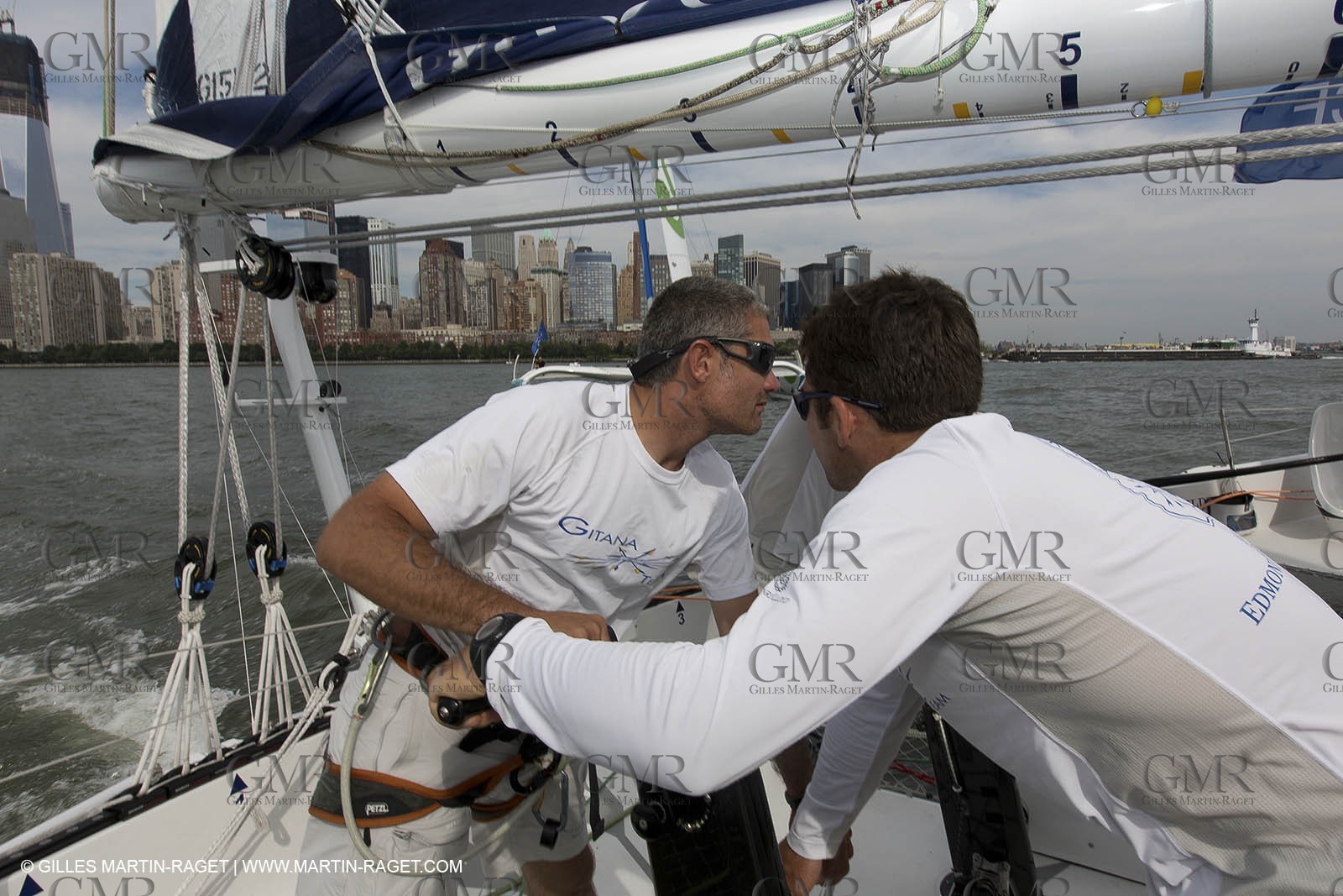 05 07 2012 - New York (USA) - Ocean Krys Race - Speed runs in fornt of NY city