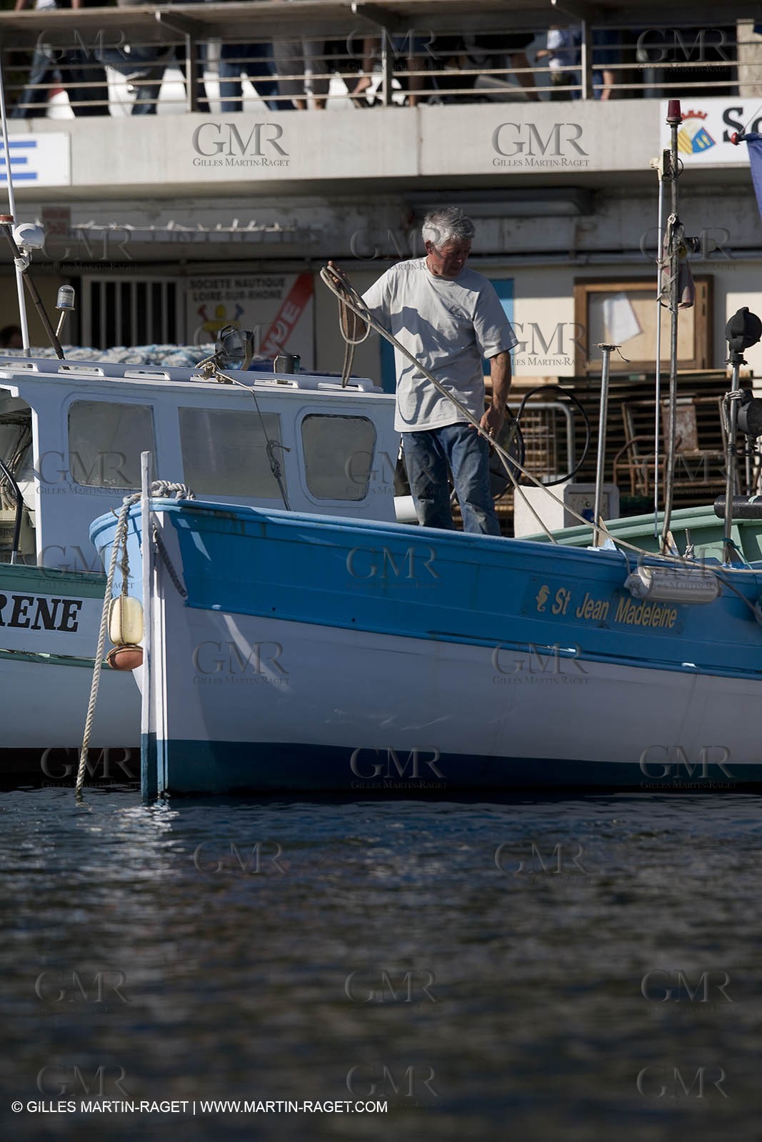 1 09 2007 - Marseille (FRA, 13) - Latin rigs in l'Estaque (Marseille north bay village)