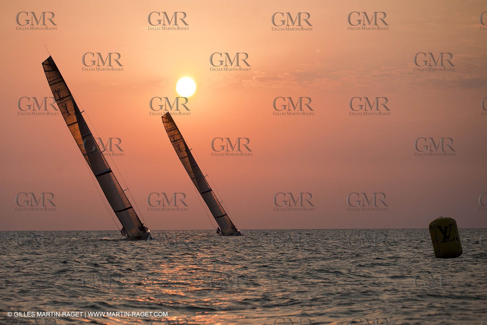 14 11 2010 - Dubai (UAE) - Dubai Louis Vuitton Trophy -  BMW ORACLE Racing - Training - Race Day 1