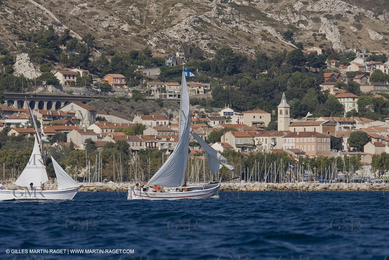 1 09 2007 - Marseille (FRA, 13) - Latin rigs in l'Estaque (Marseille north bay village)