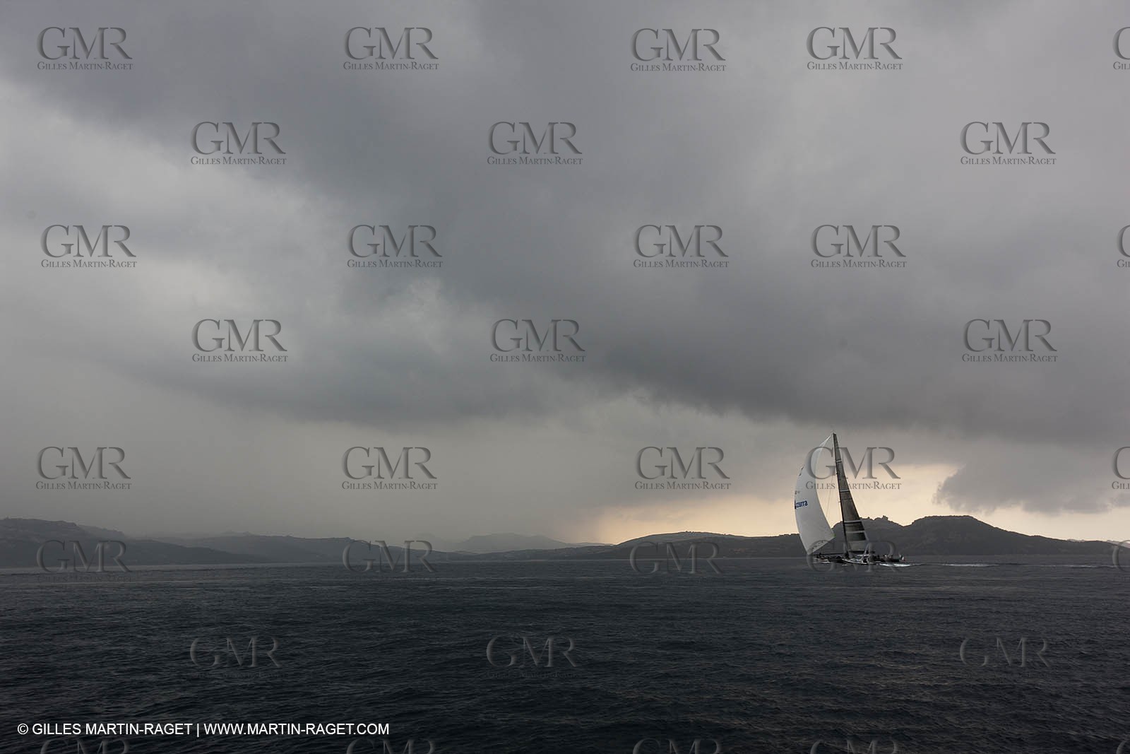 19 05 2010 - La Maddalena (ITA, Sardinia) Louis Vuitton Trophy - BMW ORACLE Racing - Training