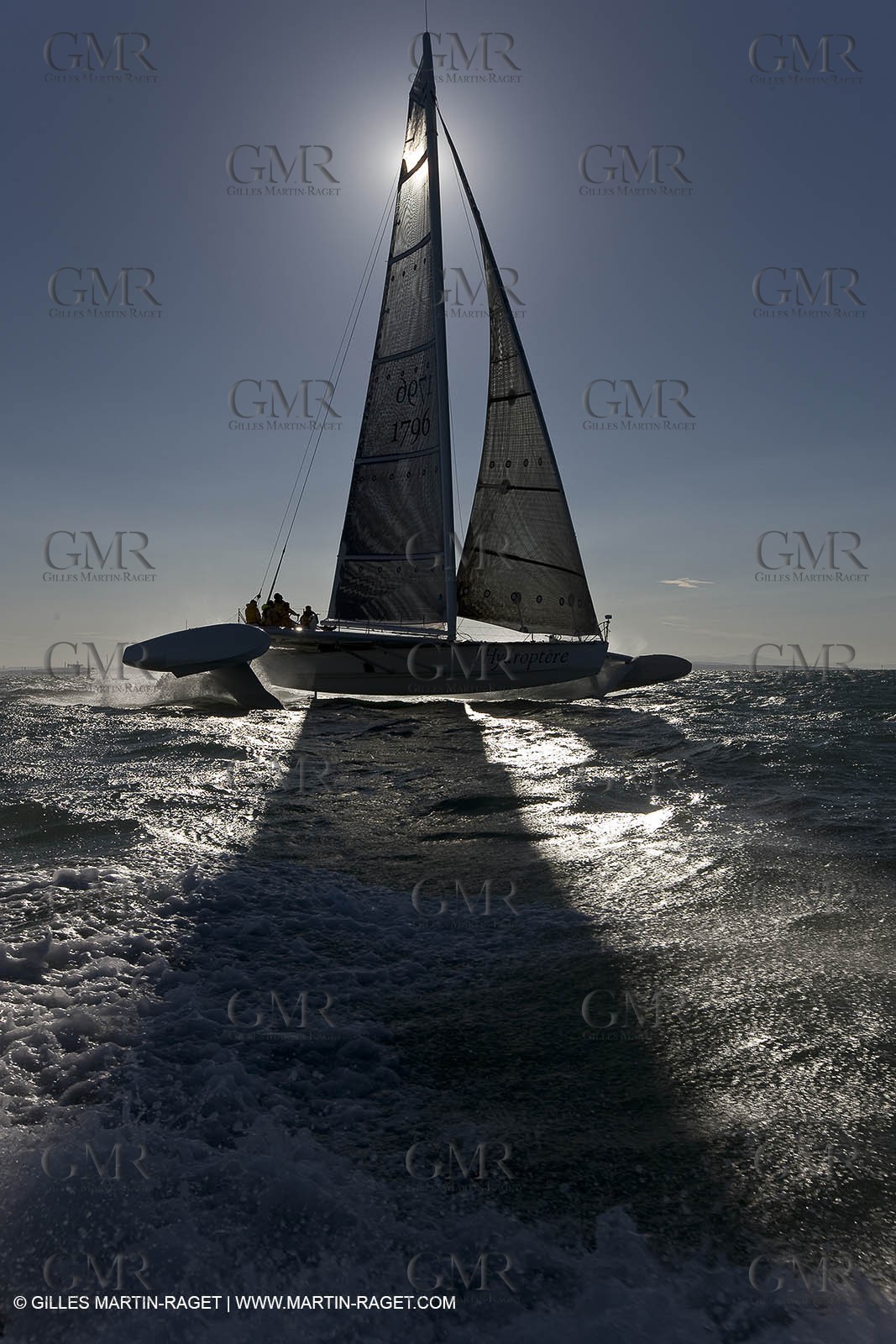07 04 08 - France - Port Saint Louis du Rhone - Hydroptere - Training