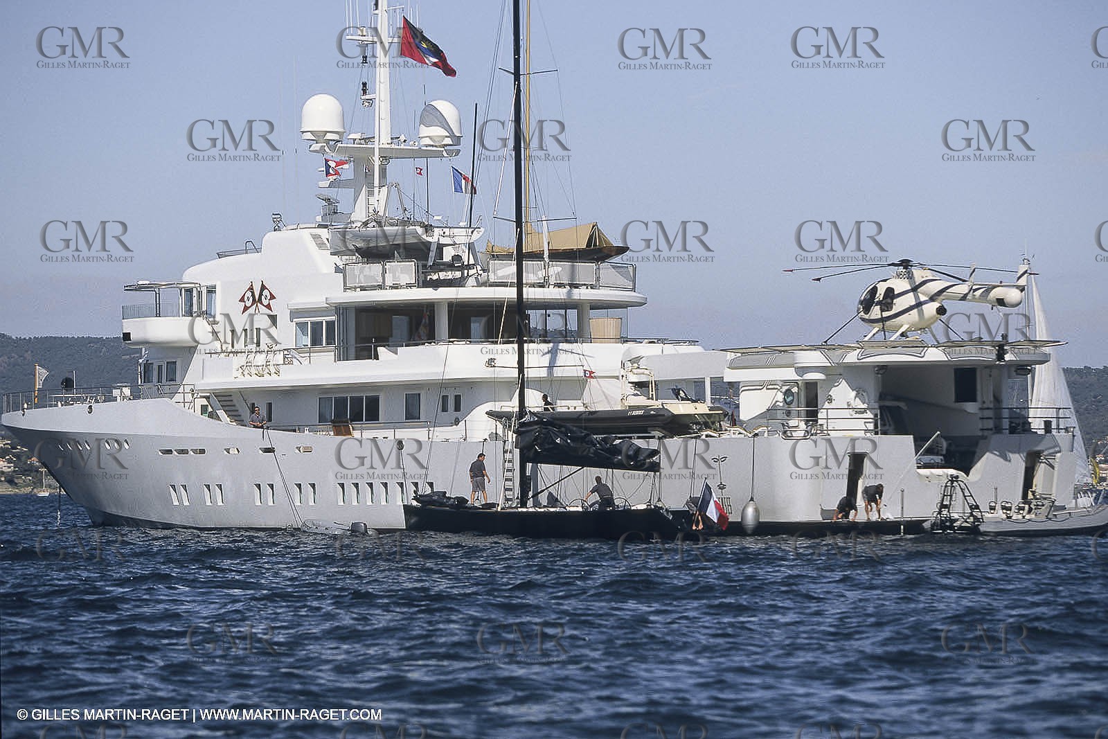 Super Motor Yachts, Senses