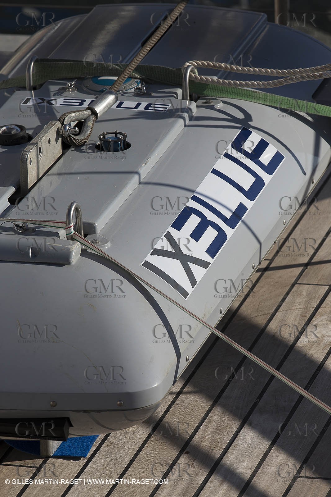 11 09 2014 - la Ciotat (FRA,13) - onboar Al Azzizi, oceanographic research ship buit by H2X boat yard, measure devices manipuation