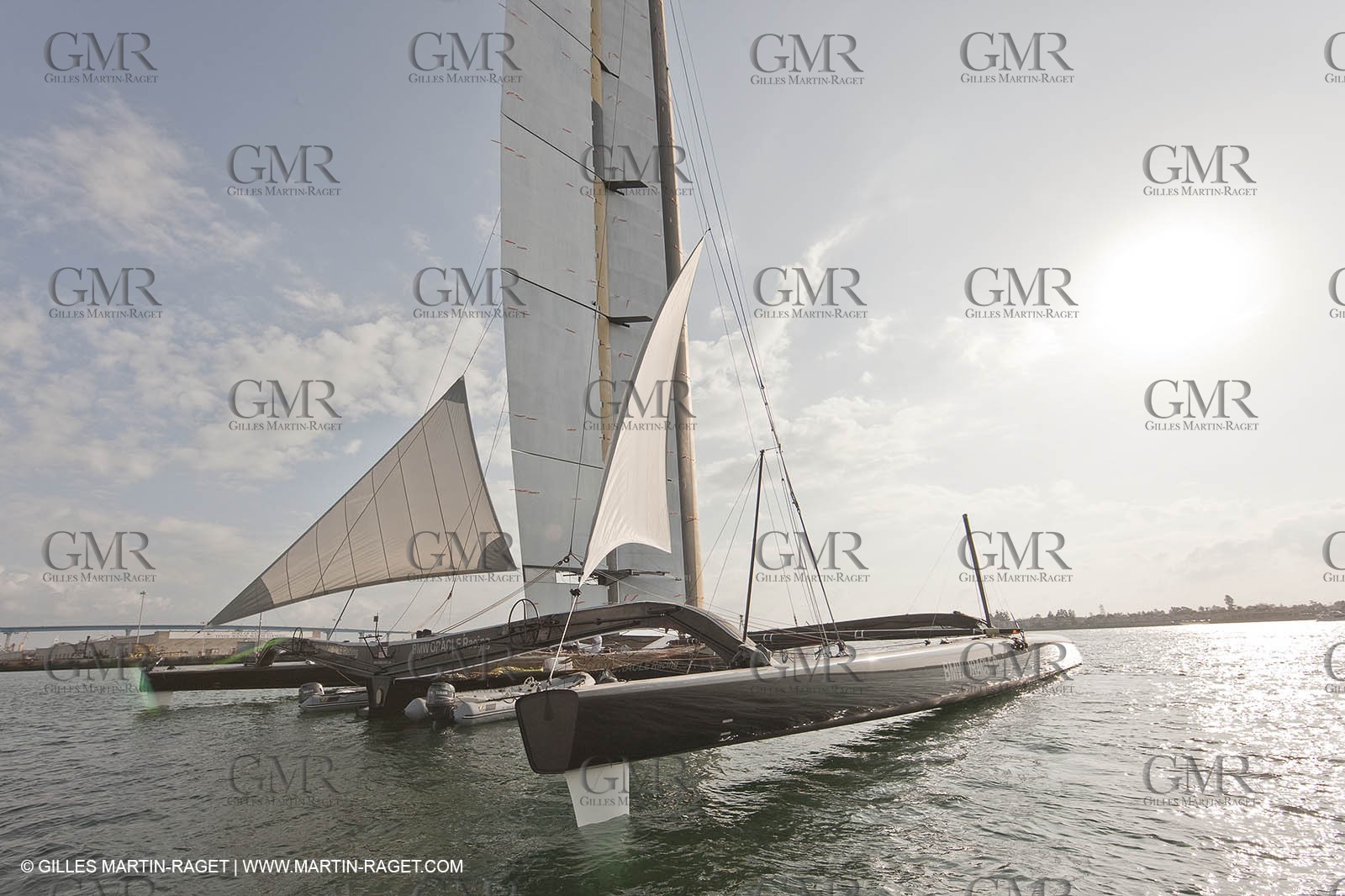 12 11 2009 - San Diego (USA, CA) - 33rd America's Cup - BMW ORACLE Racing - Wing trials, Day 2