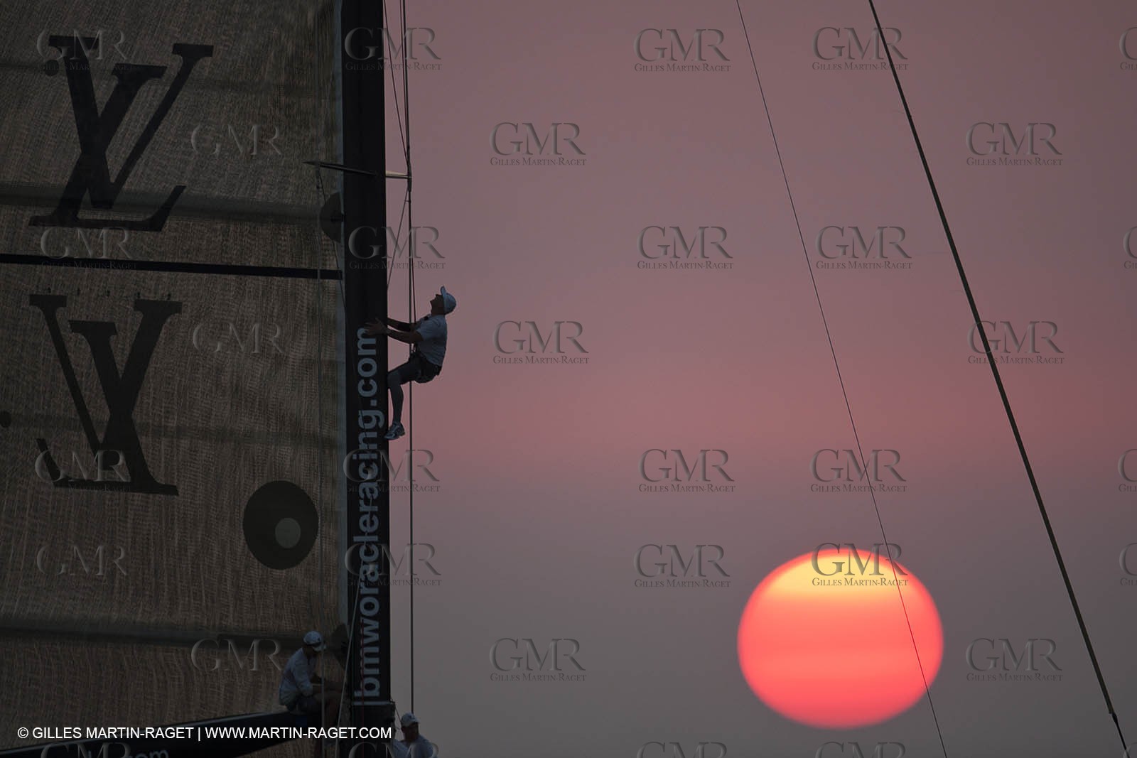 14 11 2010 - Dubai (UAE) - Dubai Louis Vuitton Trophy -  BMW ORACLE Racing - Race Day 1 - Vs All 4 one