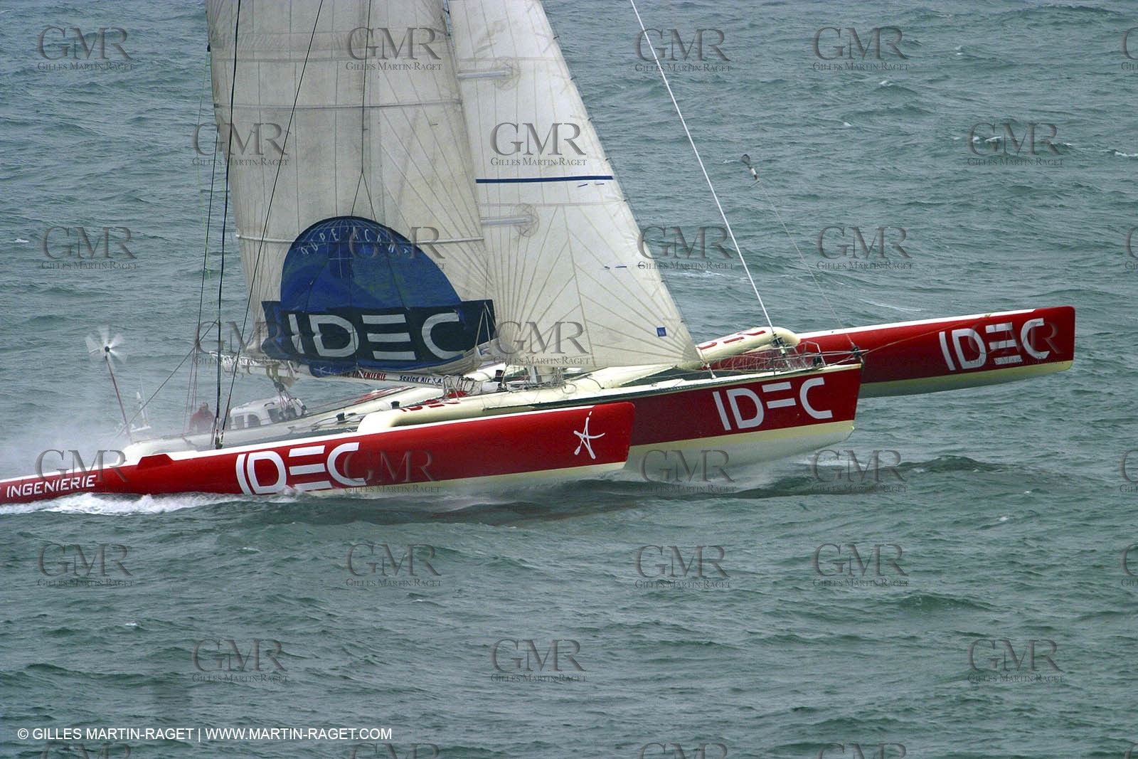 Round the world solo record - Idec - Francis Joyon - Brest finish