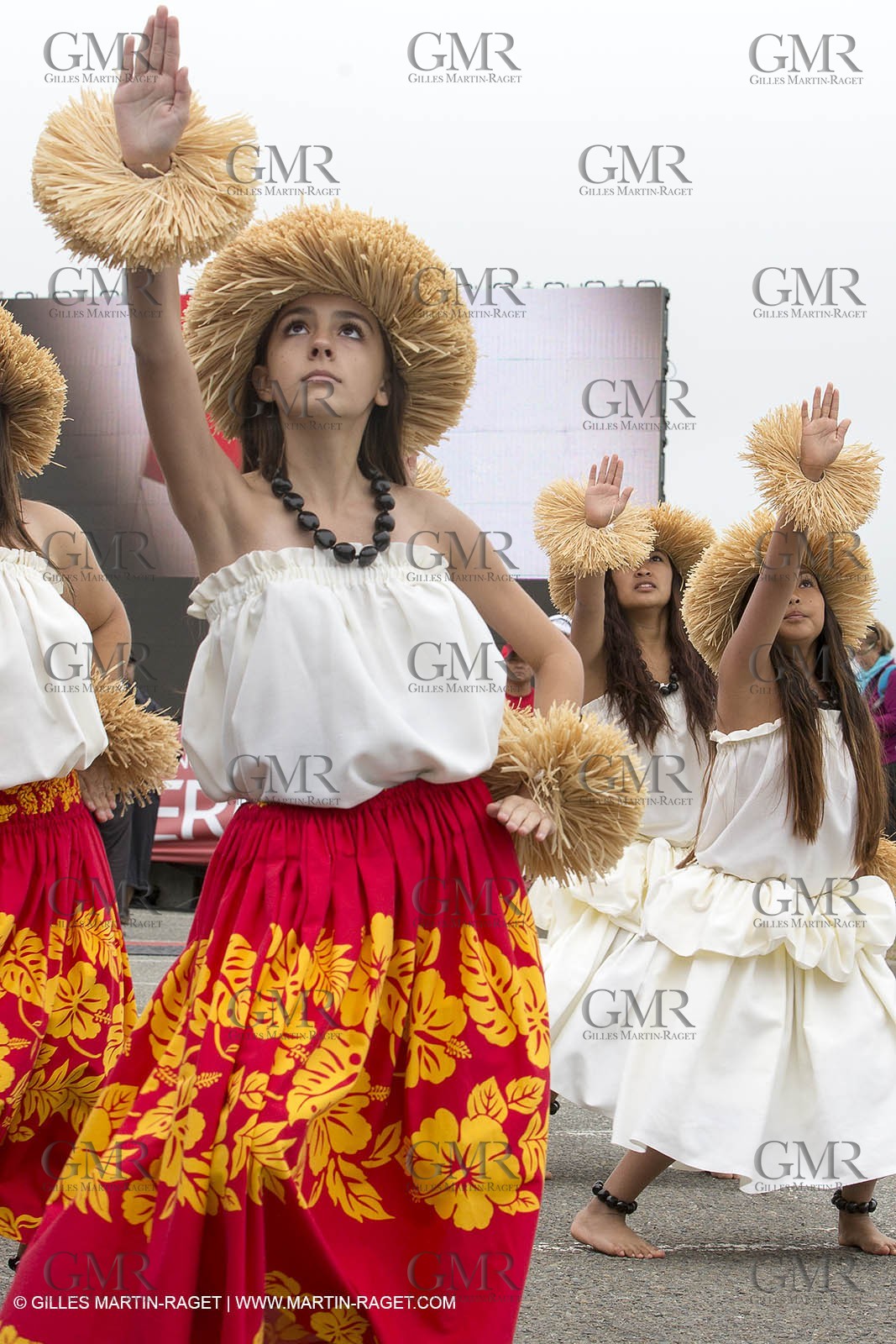 10 08 2013 - San Francisco (USA,CA) - 34th America's Cup - AC Open - Outrigger Canoe Races et Hula Danceperformance at Marina Green Village