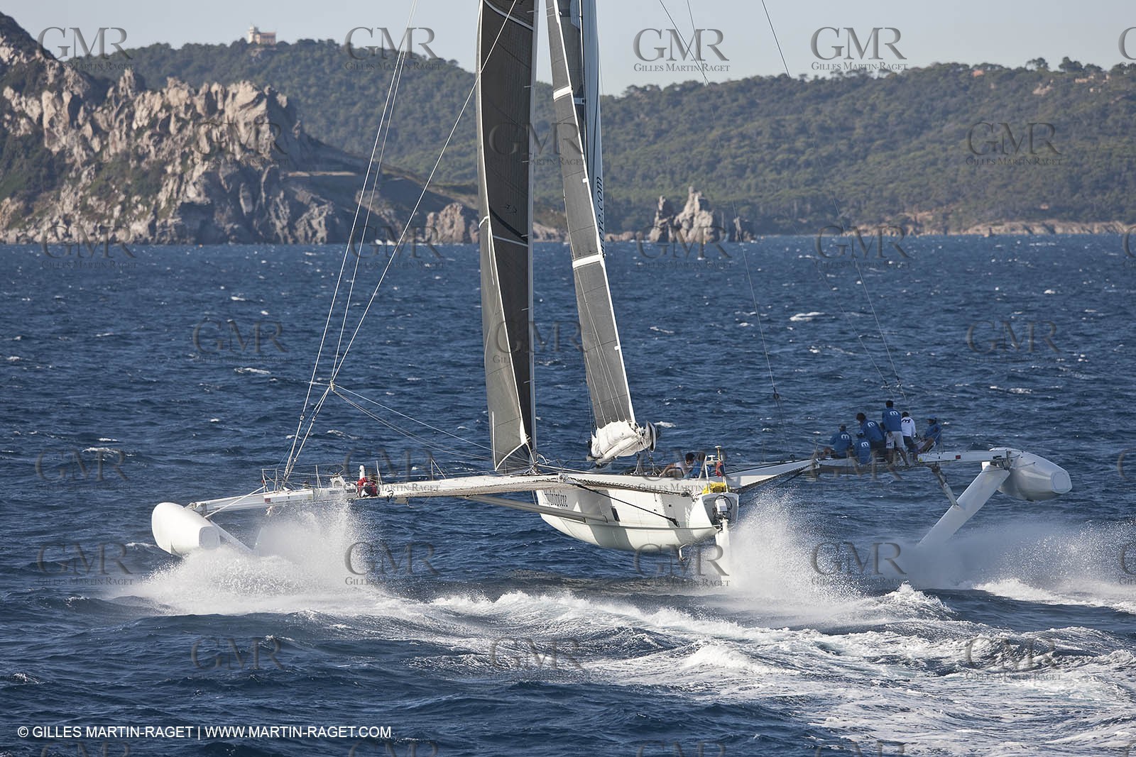 05 09 2009 - Hyères (FRA, 83) Hydroptère beat the overal sailing speed record with a run at 51,36 knts ( subjet to ratification by WSSRC)