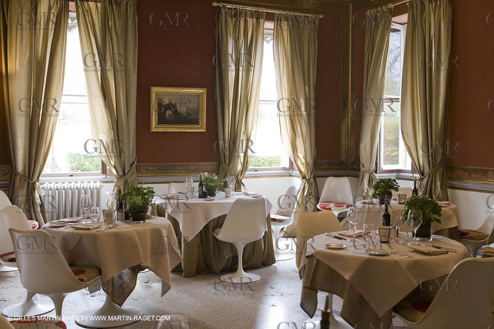 26 03 08 - Saint Rémy de Provence (FRA,13) - Chateau des Alpilles