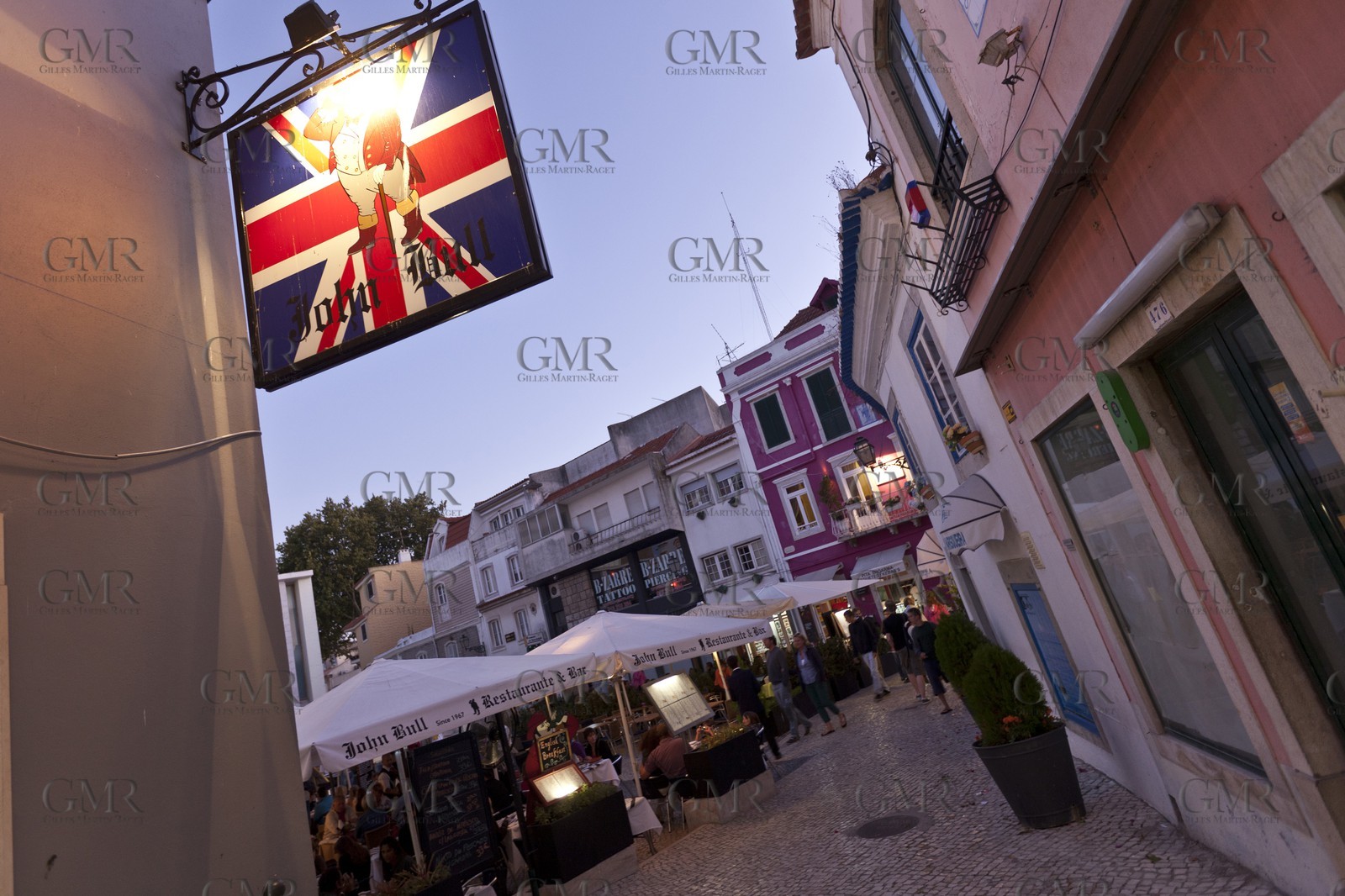 19 07 2011 - Cascais (POR) - 34th America's Cup - AC World Series - Cascais 2011 - Cascais by night.