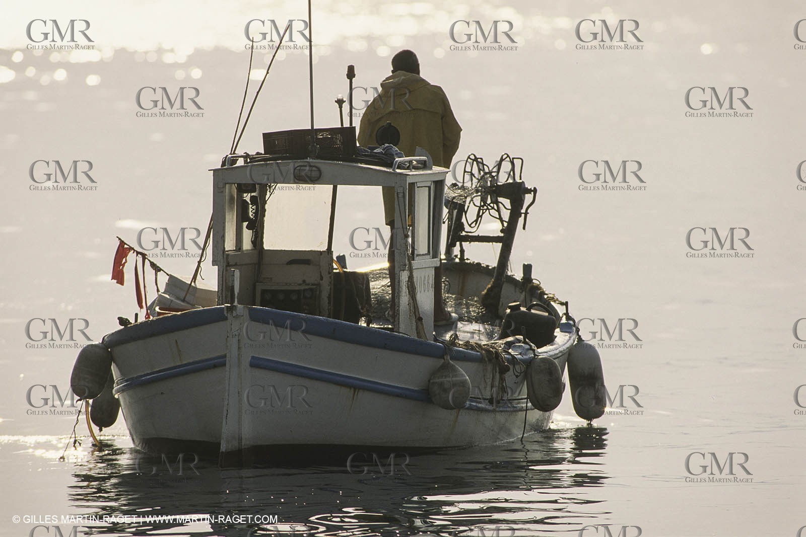 Pêche, barques, pointus, pêcheurs