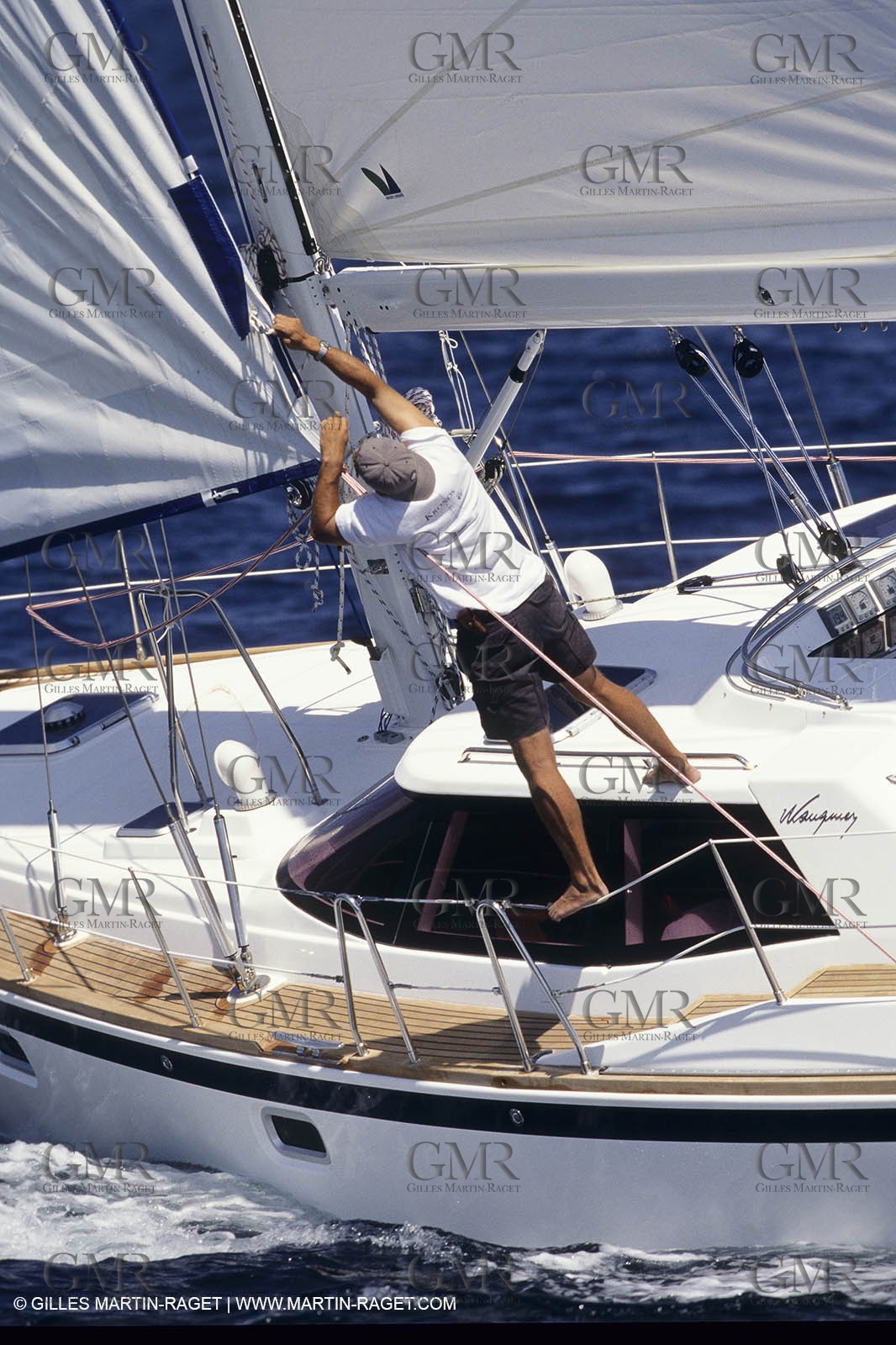 Voile, croisière, personnages, homme seul