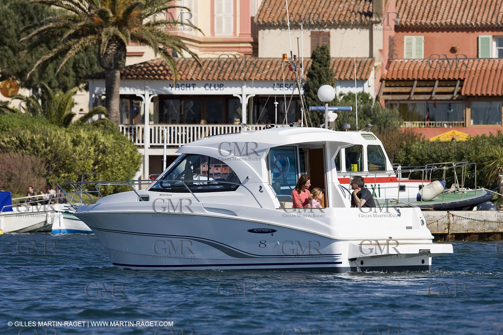 15 04 2008 - Porquerolles (Fra, 83) - Beneteau - Antares 8