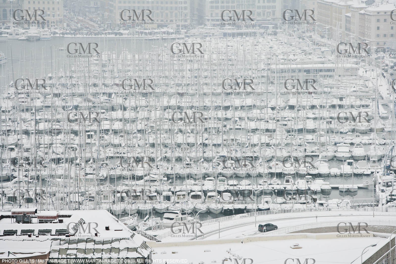 07 01 2009 - Marseille (FRA,13) - Exceptional snow amount on the city