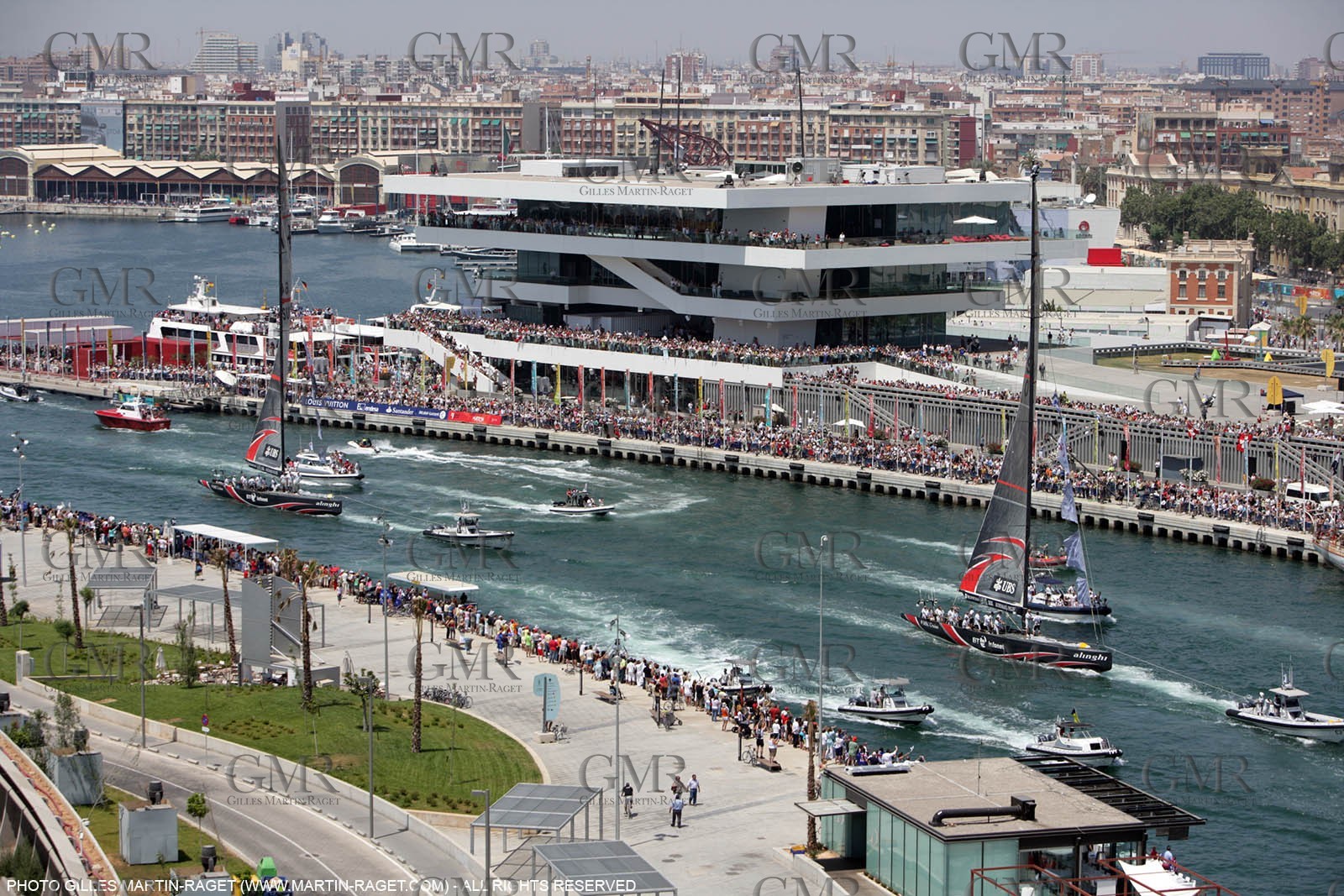 2' 06 2007-Valencia (Spain)- 32nd America's Cup - Final Match - Day 2